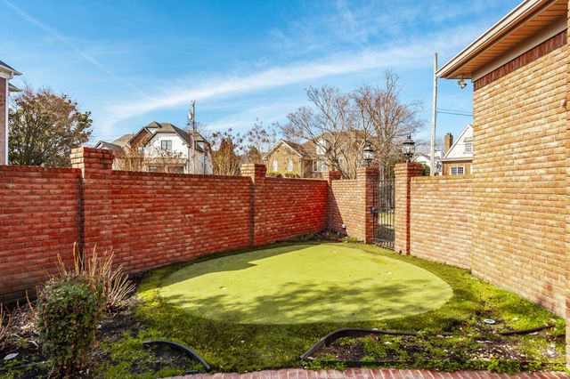 111 Governors Point Blvd, Hendersonville, TN 37075