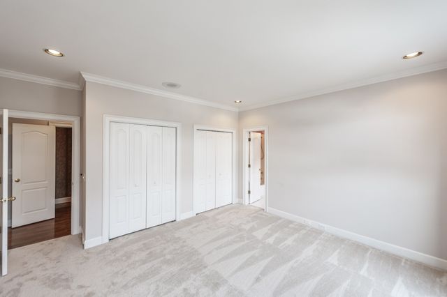 111 Governors Point Blvd, Hendersonville, TN 37075