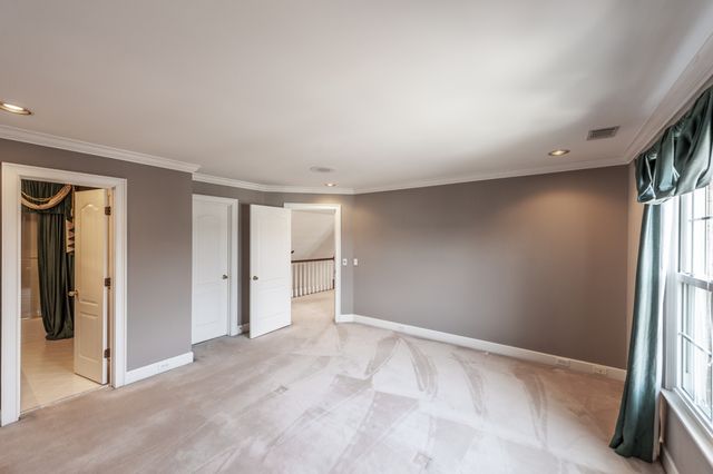 111 Governors Point Blvd, Hendersonville, TN 37075