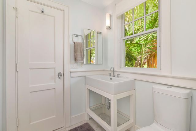 230 SUNSET Road, West Palm Beach, FL 33401