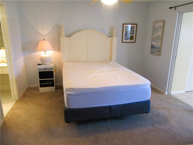 670 E Lake Jasmine Circle 104, Vero Beach, FL 32962