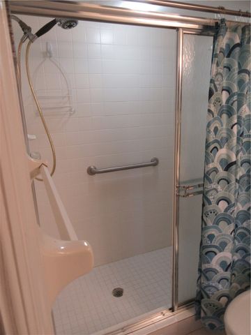 670 E Lake Jasmine Circle 104, Vero Beach, FL 32962