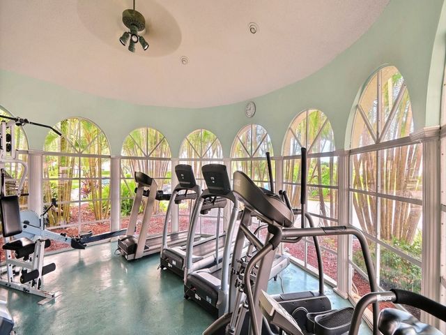 670 E Lake Jasmine Circle 104, Vero Beach, FL 32962