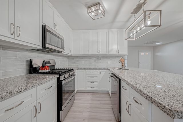 1612 2nd Street, League City, TX 77573