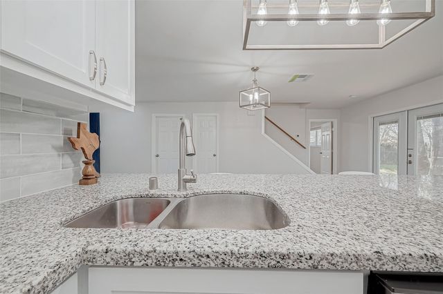 1612 2nd Street, League City, TX 77573