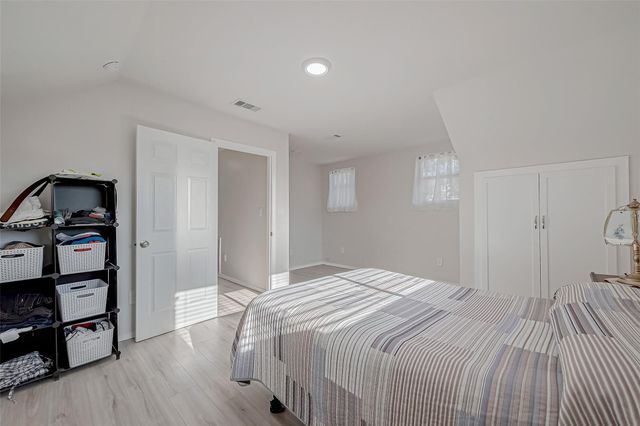 1612 2nd Street, League City, TX 77573