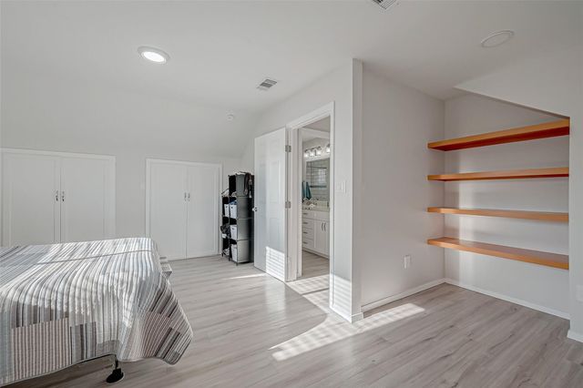 1612 2nd Street, League City, TX 77573