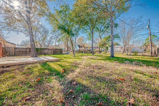 1612 2nd Street, League City, TX 77573