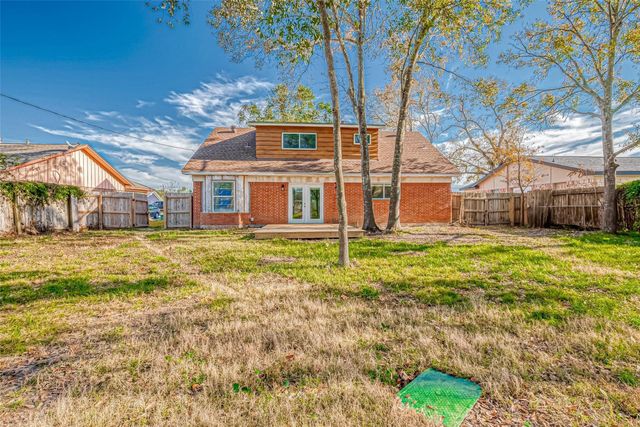 1612 2nd Street, League City, TX 77573