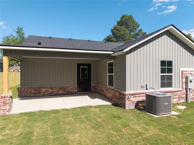 2021 30th Street, Fort Smith, AR 72904