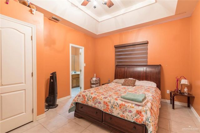 1409 W Calle Espana, Pharr, TX 78577