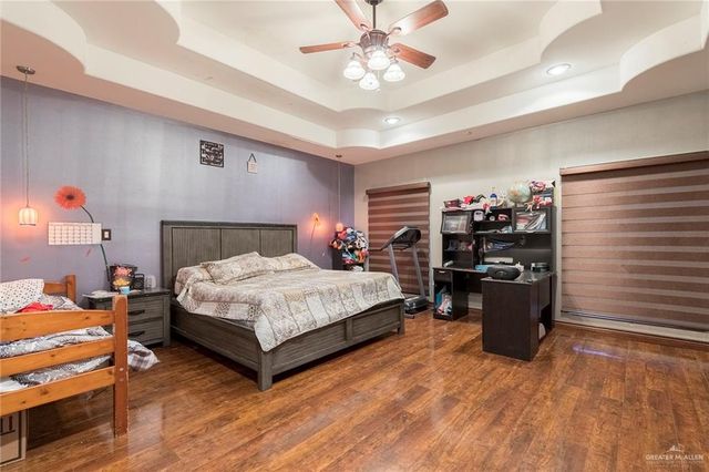 1409 W Calle Espana, Pharr, TX 78577