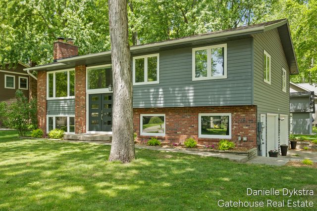 4063 Cambridge Drive, Georgetown Twp, MI 49426