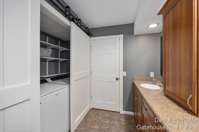 4063 Cambridge Drive, Georgetown Twp, MI 49426