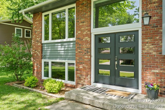 4063 Cambridge Drive, Georgetown Twp, MI 49426
