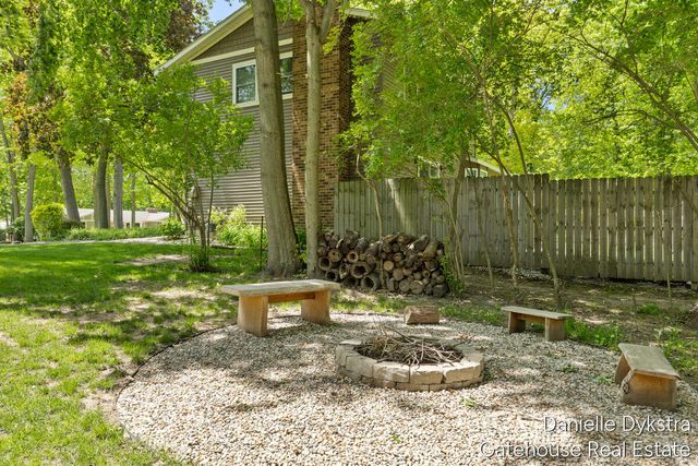 4063 Cambridge Drive, Georgetown Twp, MI 49426