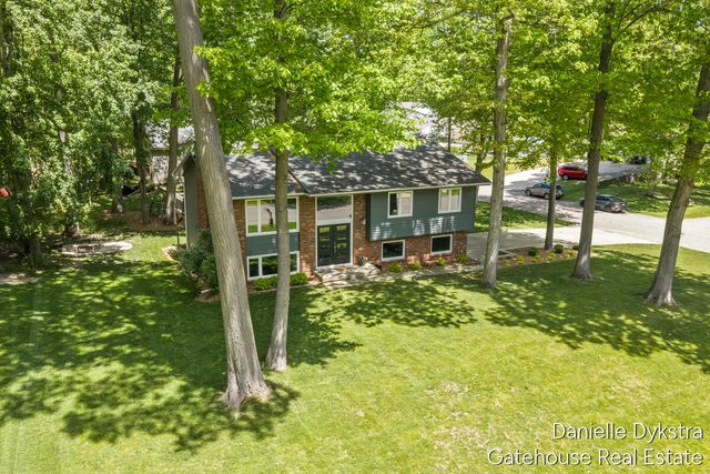 4063 Cambridge Drive, Georgetown Twp, MI 49426