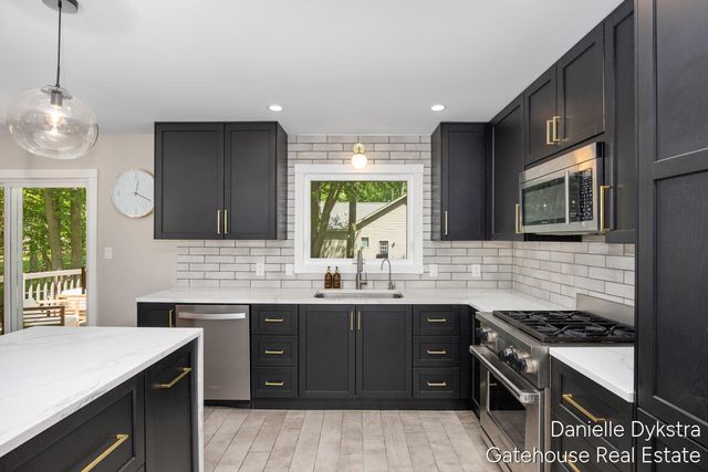 4063 Cambridge Drive, Georgetown Twp, MI 49426