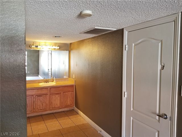 1515 Reno Avenue A103, Las Vegas, NV 89119