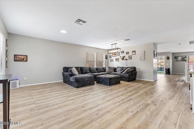 2942 S SIERRA Heights, Mesa, AZ 85212