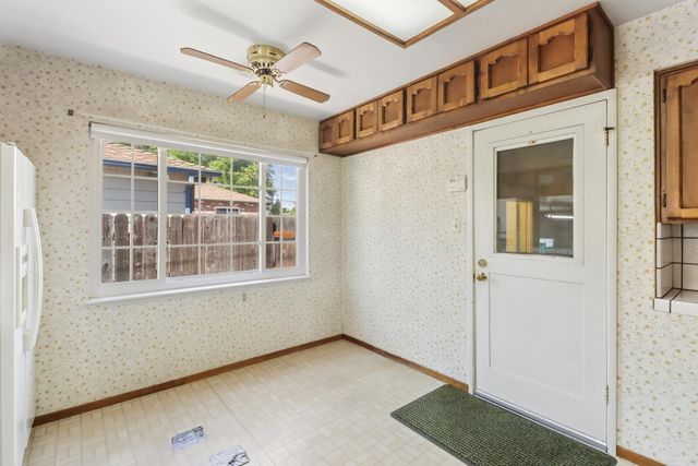 3245 Becerra Way, Sacramento, CA 95821