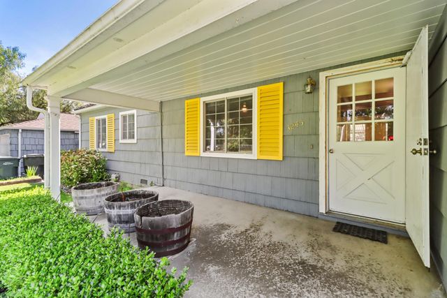 3245 Becerra Way, Sacramento, CA 95821