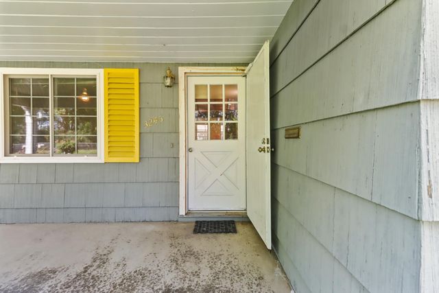 3245 Becerra Way, Sacramento, CA 95821