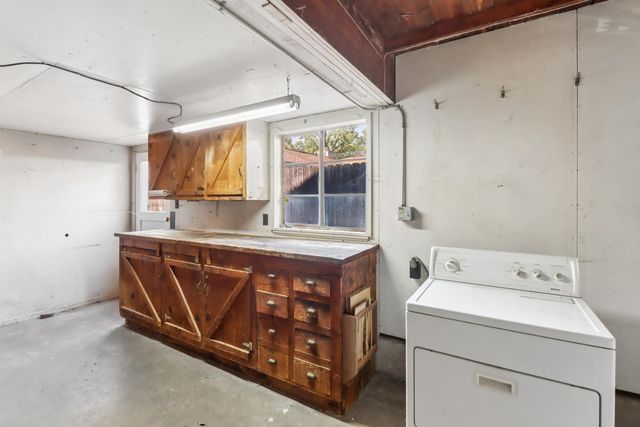 3245 Becerra Way, Sacramento, CA 95821