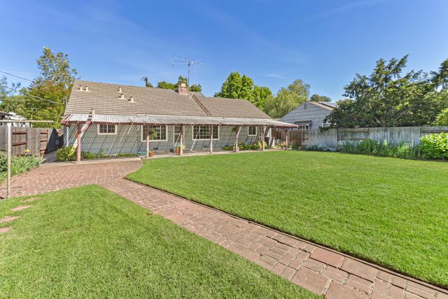 3245 Becerra Way, Sacramento, CA 95821