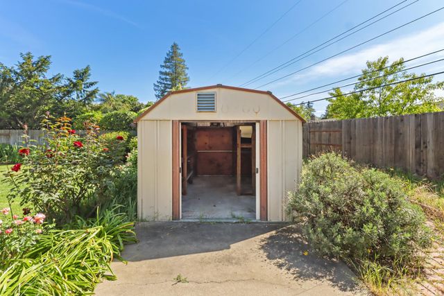 3245 Becerra Way, Sacramento, CA 95821