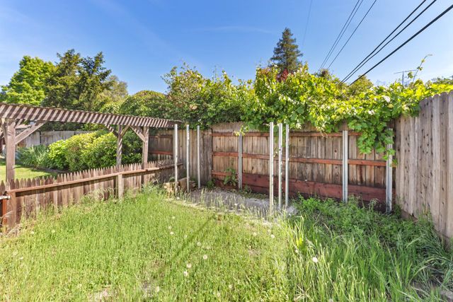 3245 Becerra Way, Sacramento, CA 95821