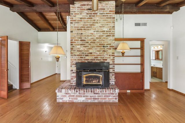 3245 Becerra Way, Sacramento, CA 95821