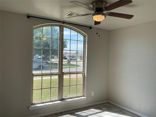 16000 Vicki Drive, Oklahoma City, OK 73170