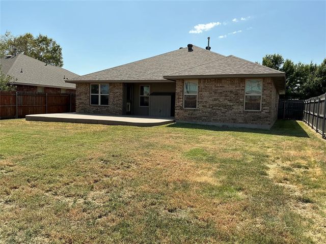 16000 Vicki Drive, Oklahoma City, OK 73170