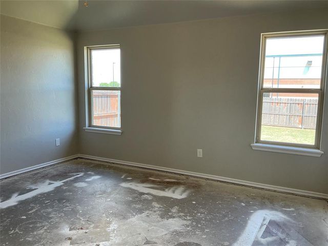 16000 Vicki Drive, Oklahoma City, OK 73170