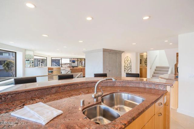 3300 Ocean Drive, Oxnard, CA 93035