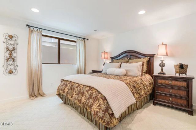 3300 Ocean Drive, Oxnard, CA 93035