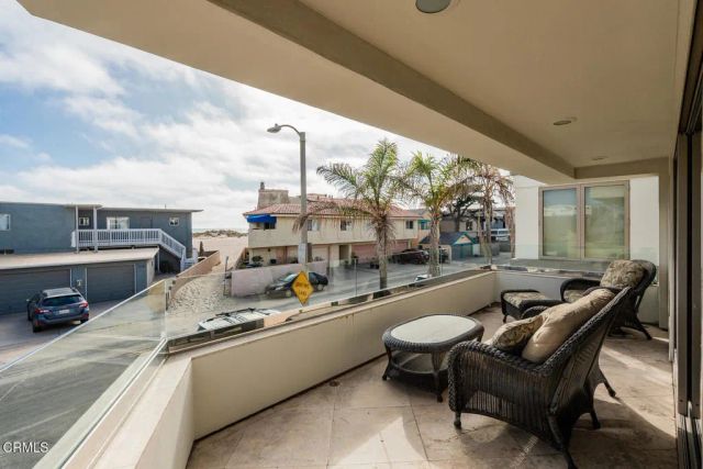 3300 Ocean Drive, Oxnard, CA 93035