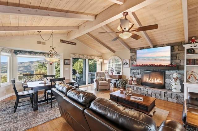 1524 Zutano Lane, Fallbrook, CA 92028