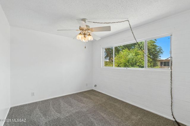 1470 S Palo Verde Ave Apt J213, Tucson, AZ 85713