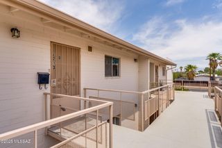 1470 S Palo Verde Ave Apt J213, Tucson, AZ 85713
