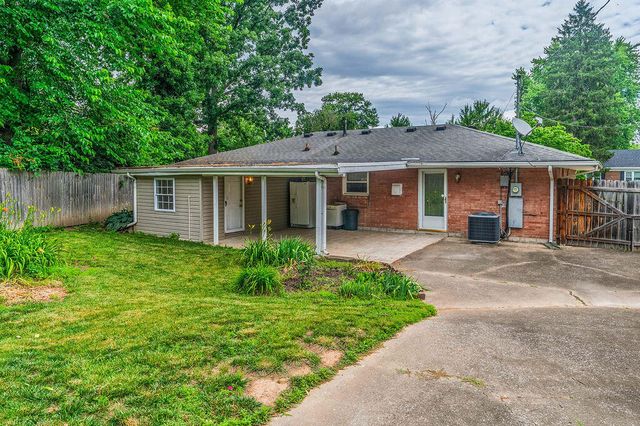 466 Sheridan Drive, Lexington, KY 40503