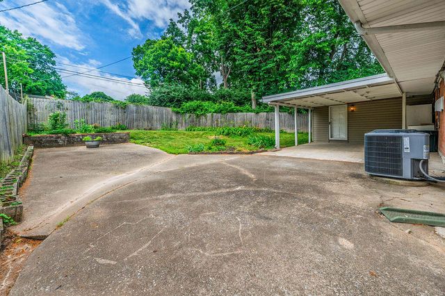 466 Sheridan Drive, Lexington, KY 40503