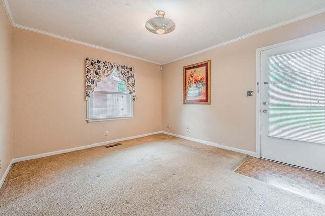 466 Sheridan Drive, Lexington, KY 40503