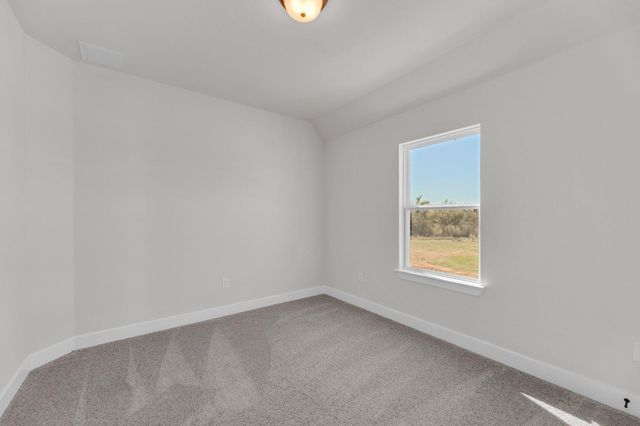 133 Pinyon Pine DR, Bastrop, TX 78602