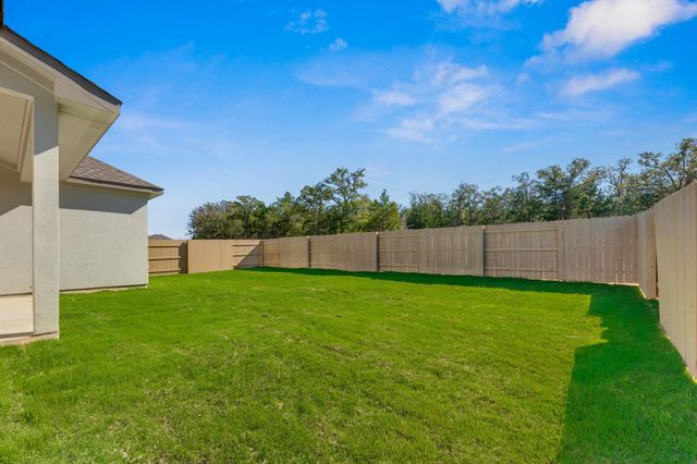 133 Pinyon Pine DR, Bastrop, TX 78602