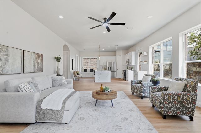 2600 Almanzor Avenue, Irving, TX 75062