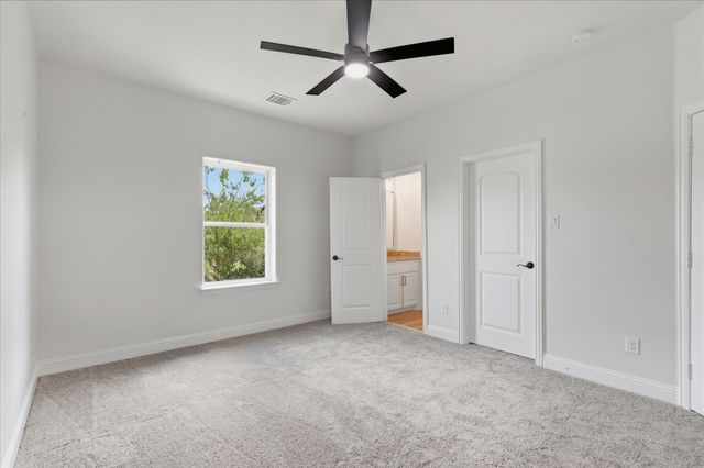 2600 Almanzor Avenue, Irving, TX 75062