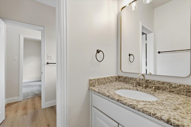 2600 Almanzor Avenue, Irving, TX 75062