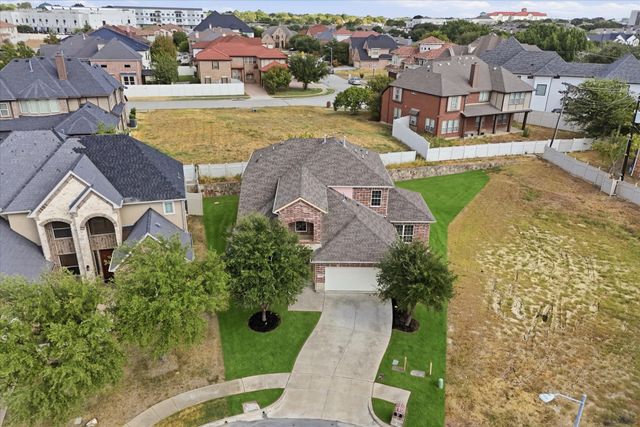 2600 Almanzor Avenue, Irving, TX 75062